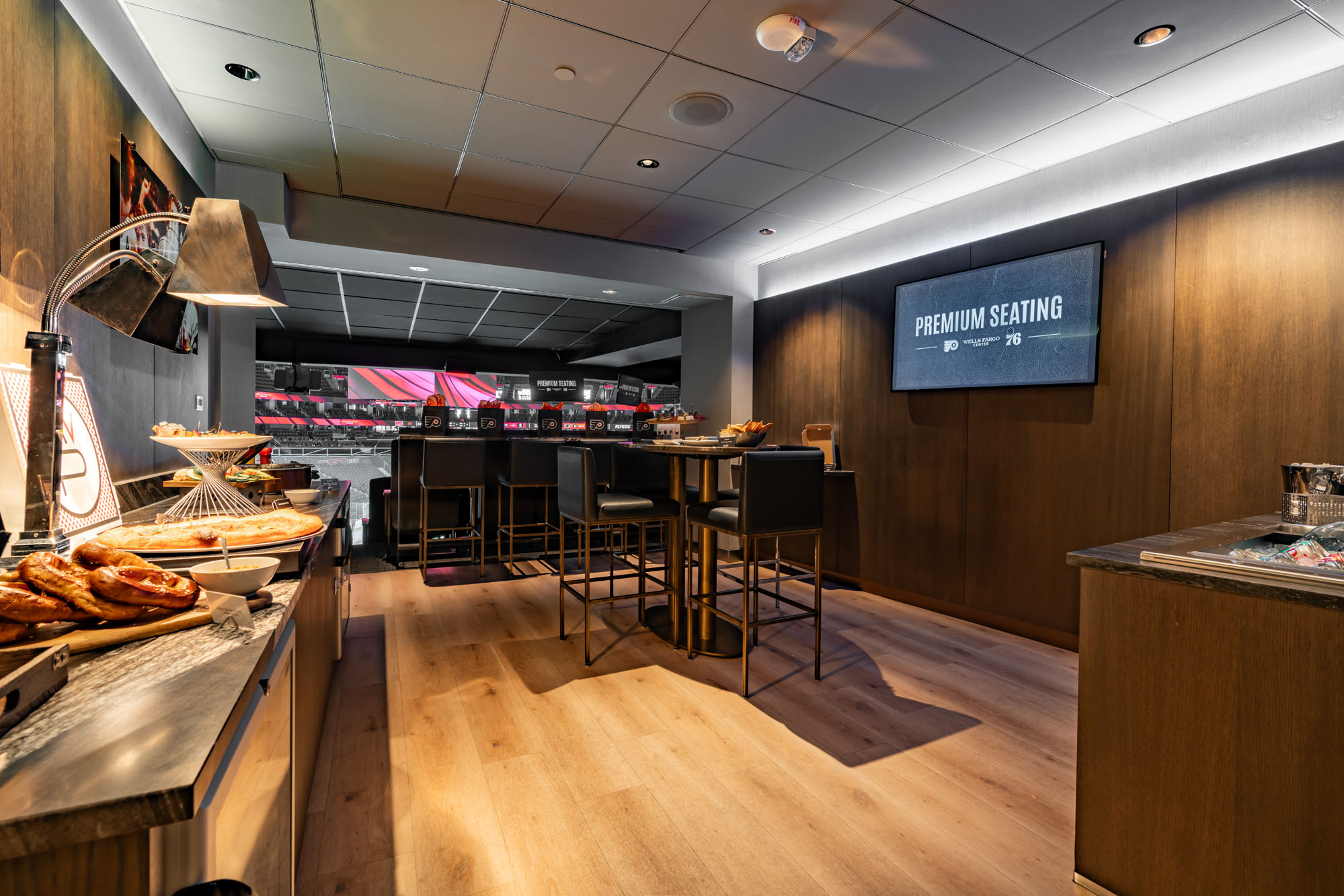 Flyers club suite interior 9