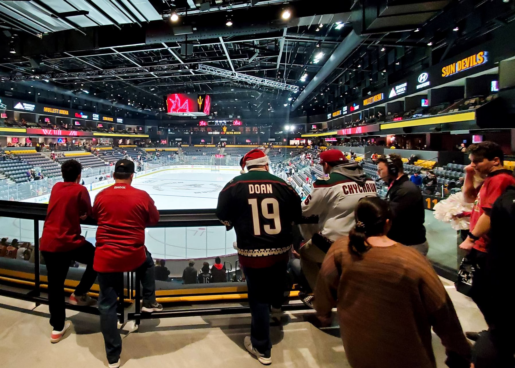 Mullett standing room min